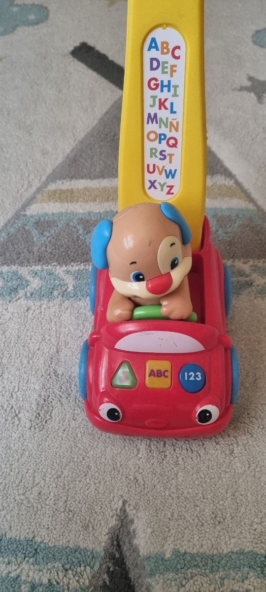 Carro de cãozinho interativo Fisher price