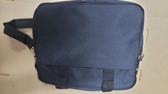 REBAJADO. Carteras para portátil.