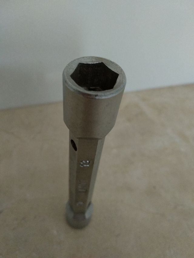 Llaves tubo LAKOUT 12-13