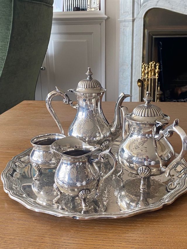 Juego de té y café con baño de plata inglesa