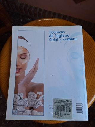 Libros de Grado Medio Estética y Belleza