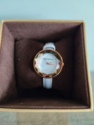 Reloj mujer marca Mark Maddok