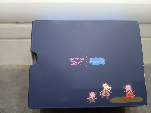 Zapatillas Reebok Peppa T.20 Pig Club C en caja