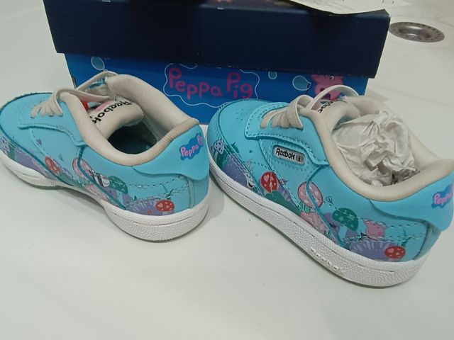 Zapatillas Reebok Peppa T.20 Pig Club C en caja