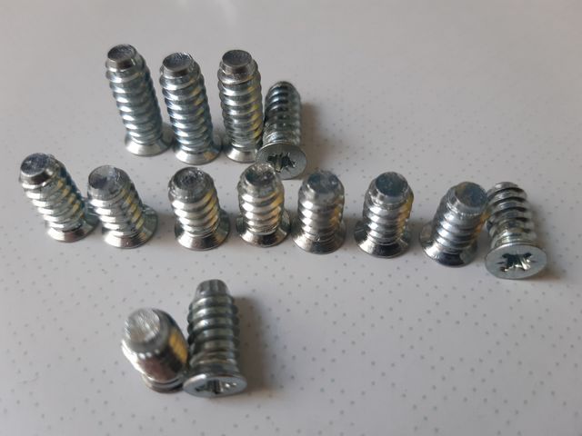 Gran Lot de cargols IKEA