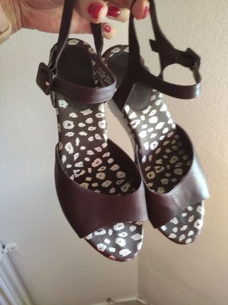 Sandalias de cuña Salvador Bachiller