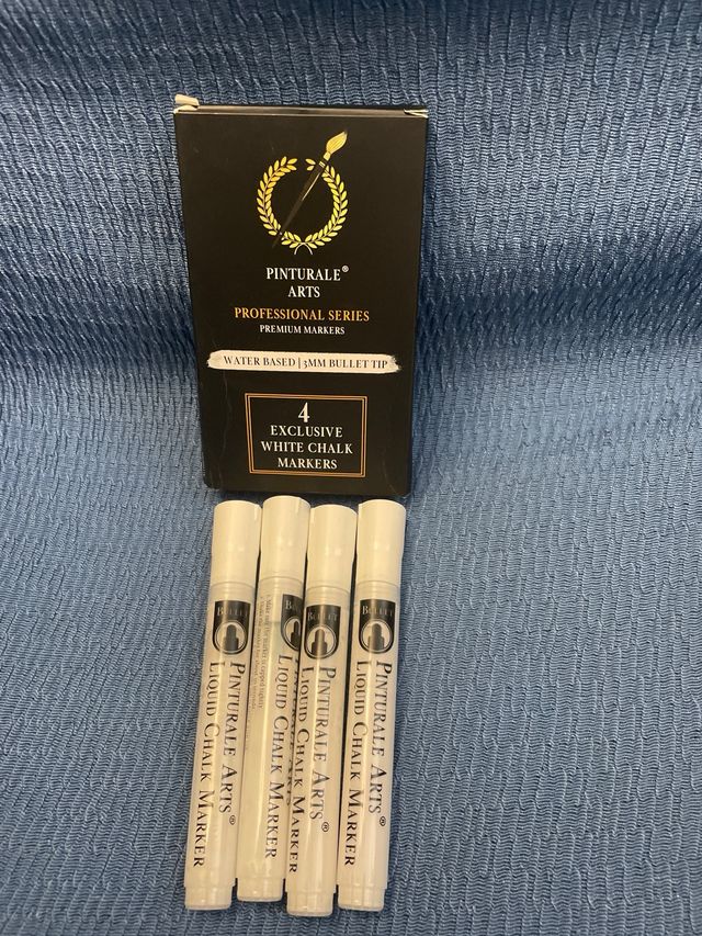 Caja 4 rotuladores tiza líquida nuevos