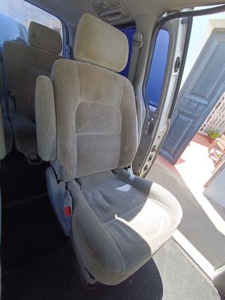 INTERIOR KIA CARNIVAL II