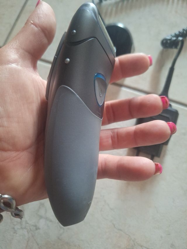 Rasoio ricaricabile braun