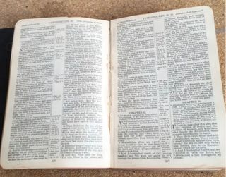 Santa Biblia Holy Bible