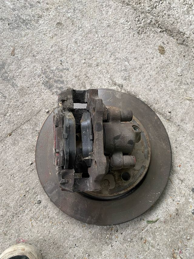 Pinza trasera e46 320d