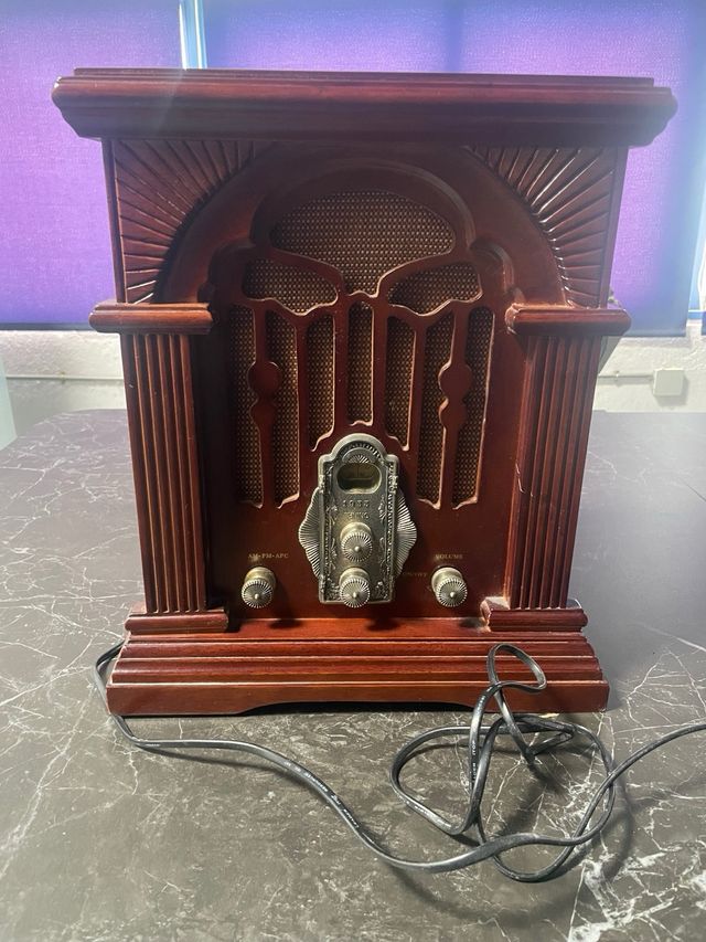 Radio clasica antigua