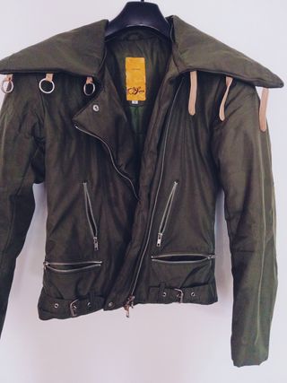 Vendo chaqueta tipo Bomber de mujer 