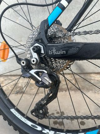 Bicicleta Btwin Rockrider 560