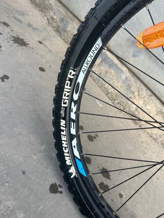 Bicicleta Btwin Rockrider 560