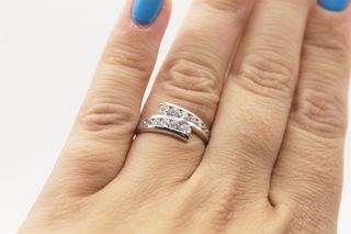 ANILLO ORO BLANCO 18 KT CON CIRCONITAS