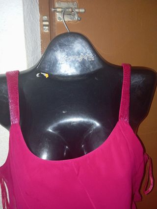 Vestido de fiesta rojo como nuevo