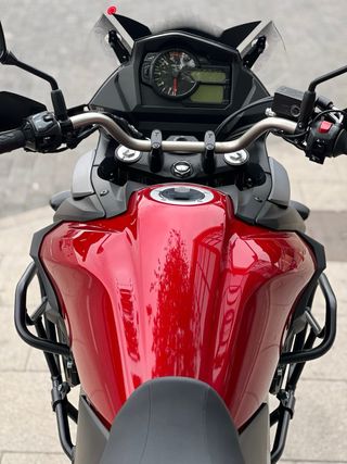 SUZUKI V-STROM 650