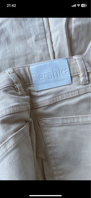 pantalon kick flare