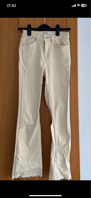 pantalon kick flare