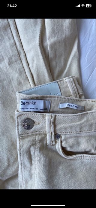 pantalon kick flare