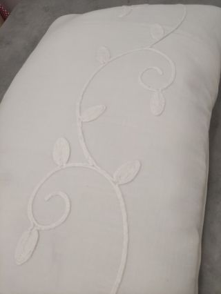 3 Cojines Nuevos / Blanco