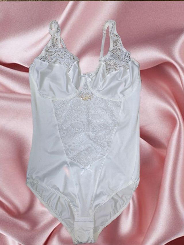 body pizzo bianco