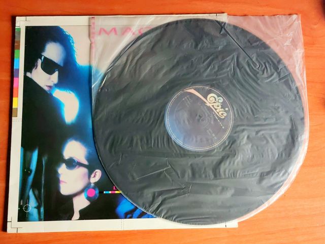 Magenta - La reina del salon