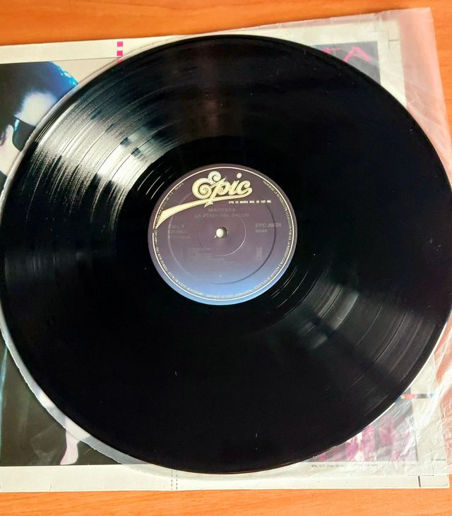 Magenta - La reina del salon