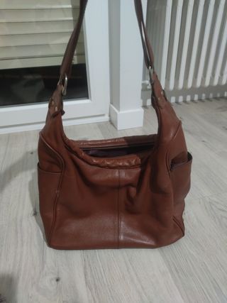 Bolso marrón de cuero
