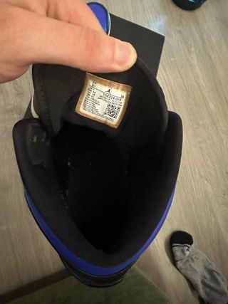 Jordan 1 mid