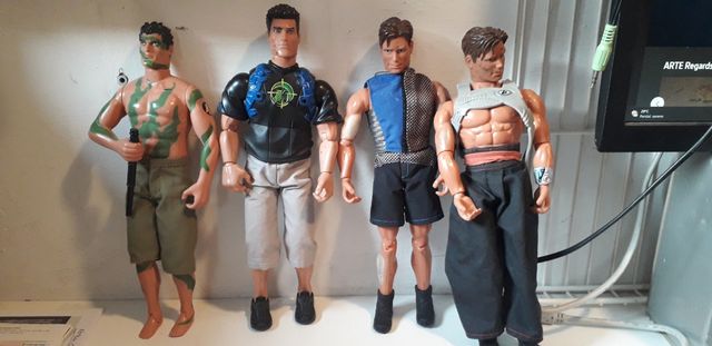 4 action figure Hasbro Mattel