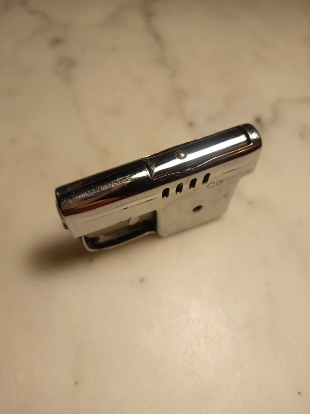 Mechero de colección antiguo