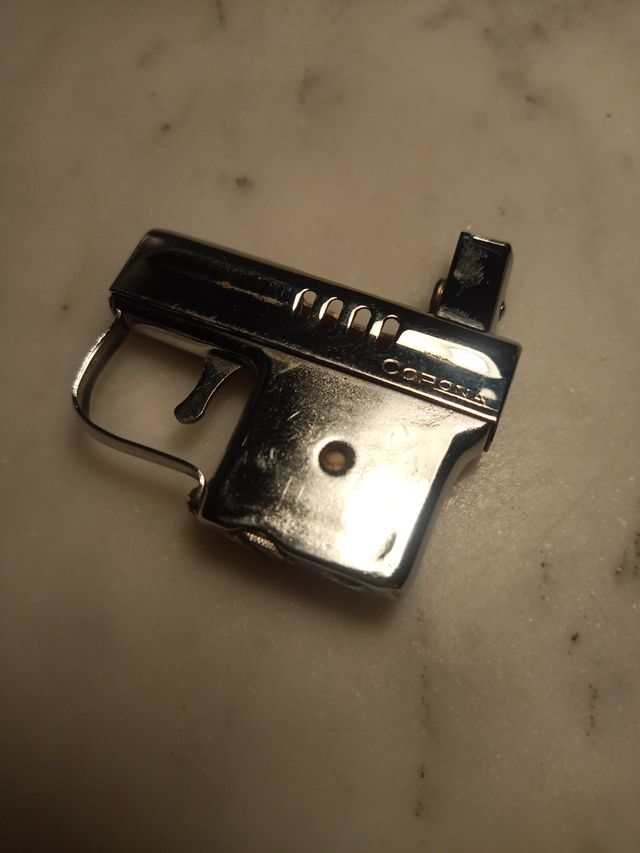 Mechero de colección antiguo