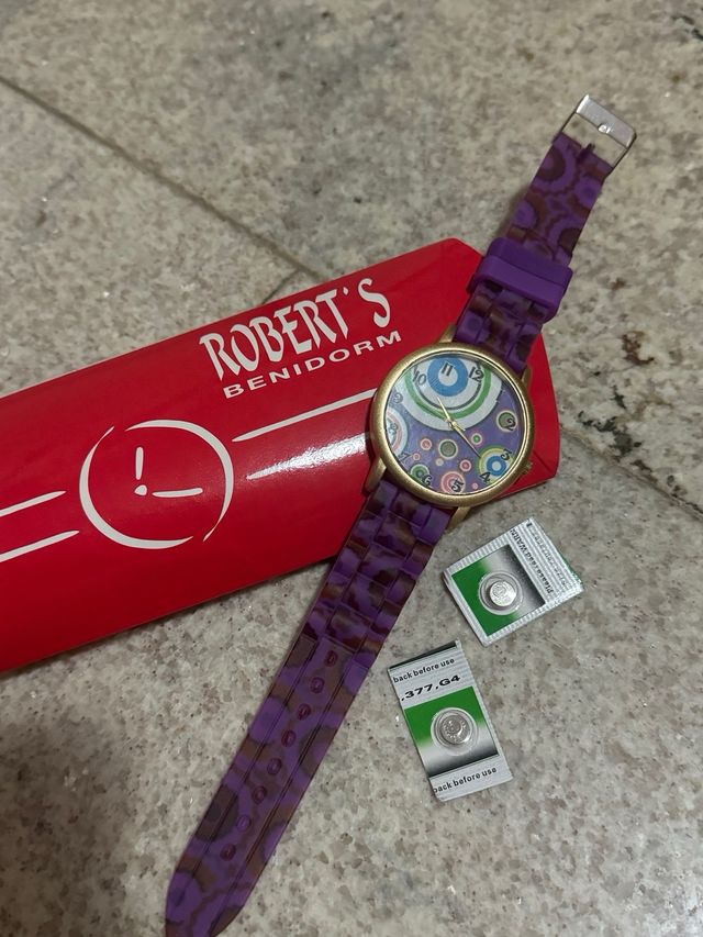 Reloj morado