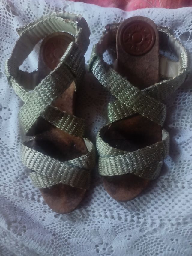 Sandalias bimba y lola