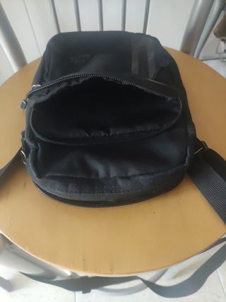 Bondolera negra Nike