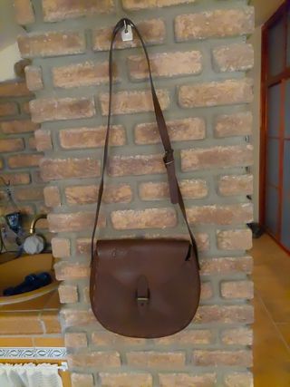 Bolso de cuero a estrenar 