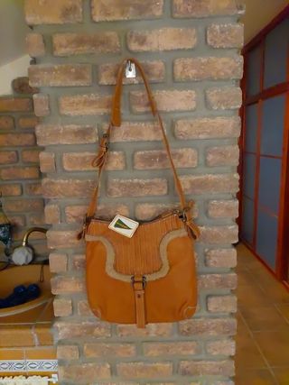Bolso de cuero a estrenar
