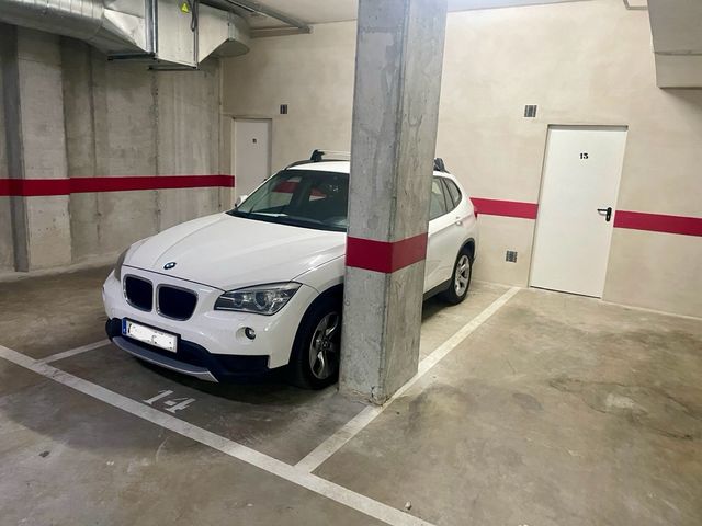 Garaje y trastero en venta