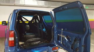 Suzuki Jimny 2000