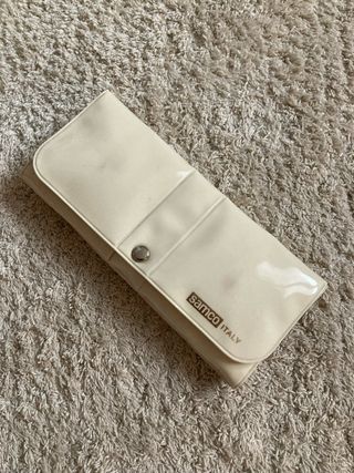 Occhiali vintage con lente tonda colorata