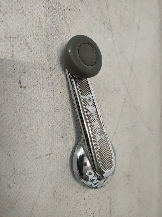 ✅MANETA ELEVALUNAS MANUAL NISSAN PATROL