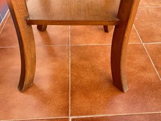 Mesita auxiliar de madera
