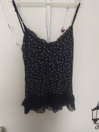 Preciosidad de camiseta tirantes, tul 