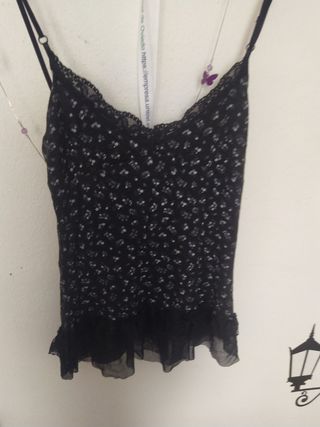 Preciosidad de camiseta tirantes, tul 