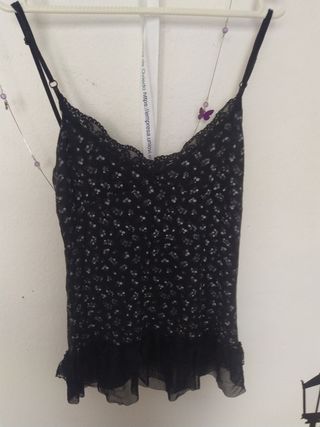 Preciosidad de camiseta tirantes, tul 