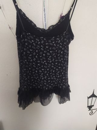 Preciosidad de camiseta tirantes, tul 