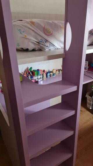 Cama con escritorio