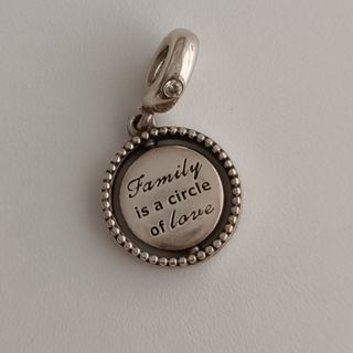 Charm Pandora 